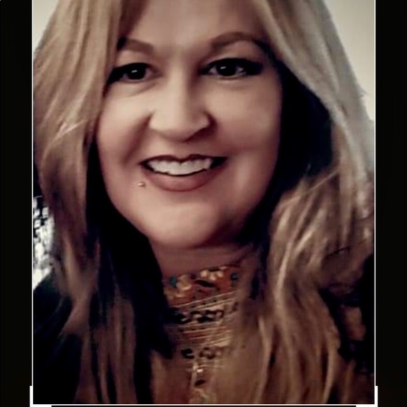 Meet your Posher, Tammy - Picture 2 of 5